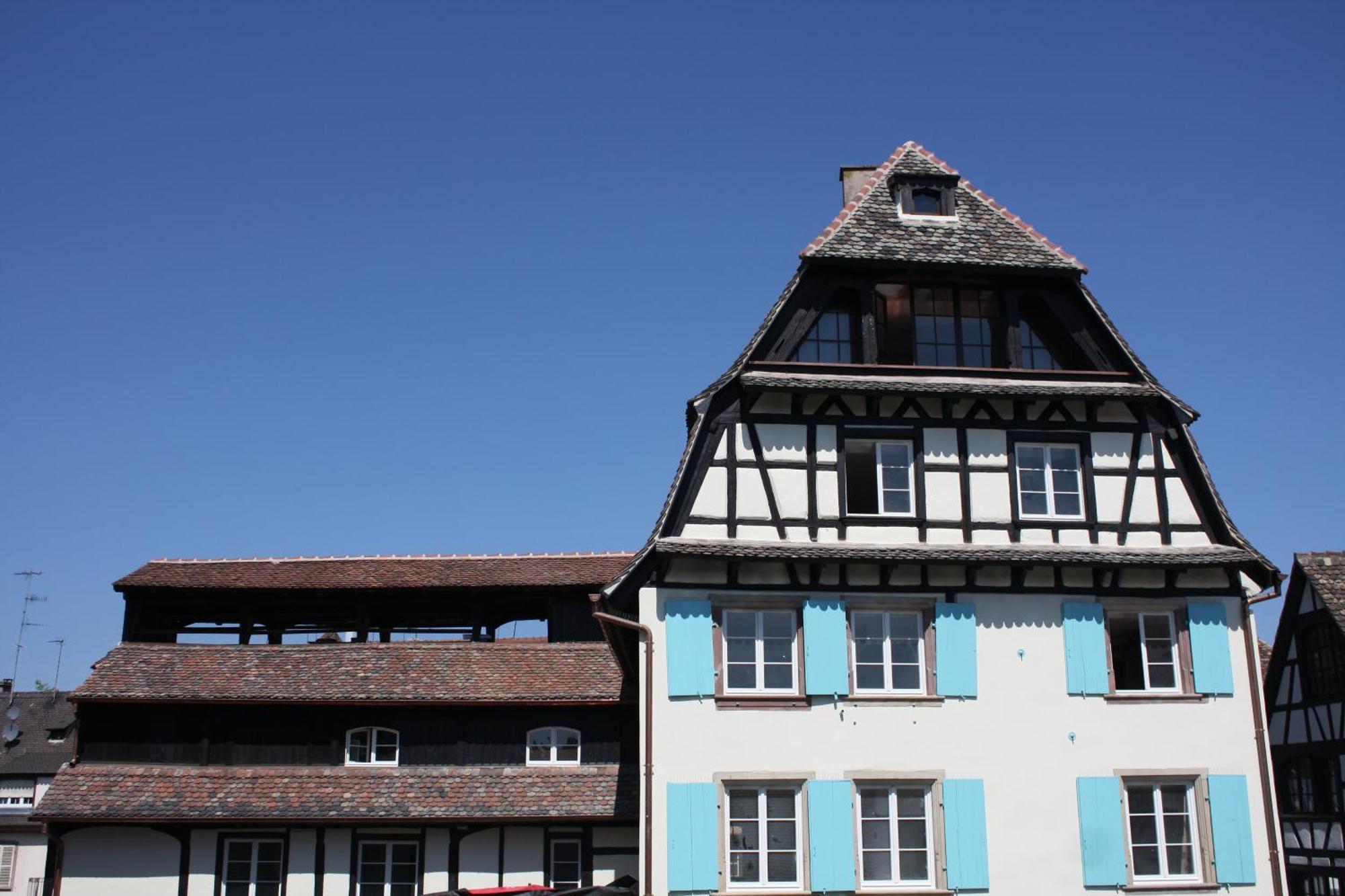 Pavillon Regent Petite France Hotel Strasbourg Exterior photo The Gasthaus Sternen in Wil Castle